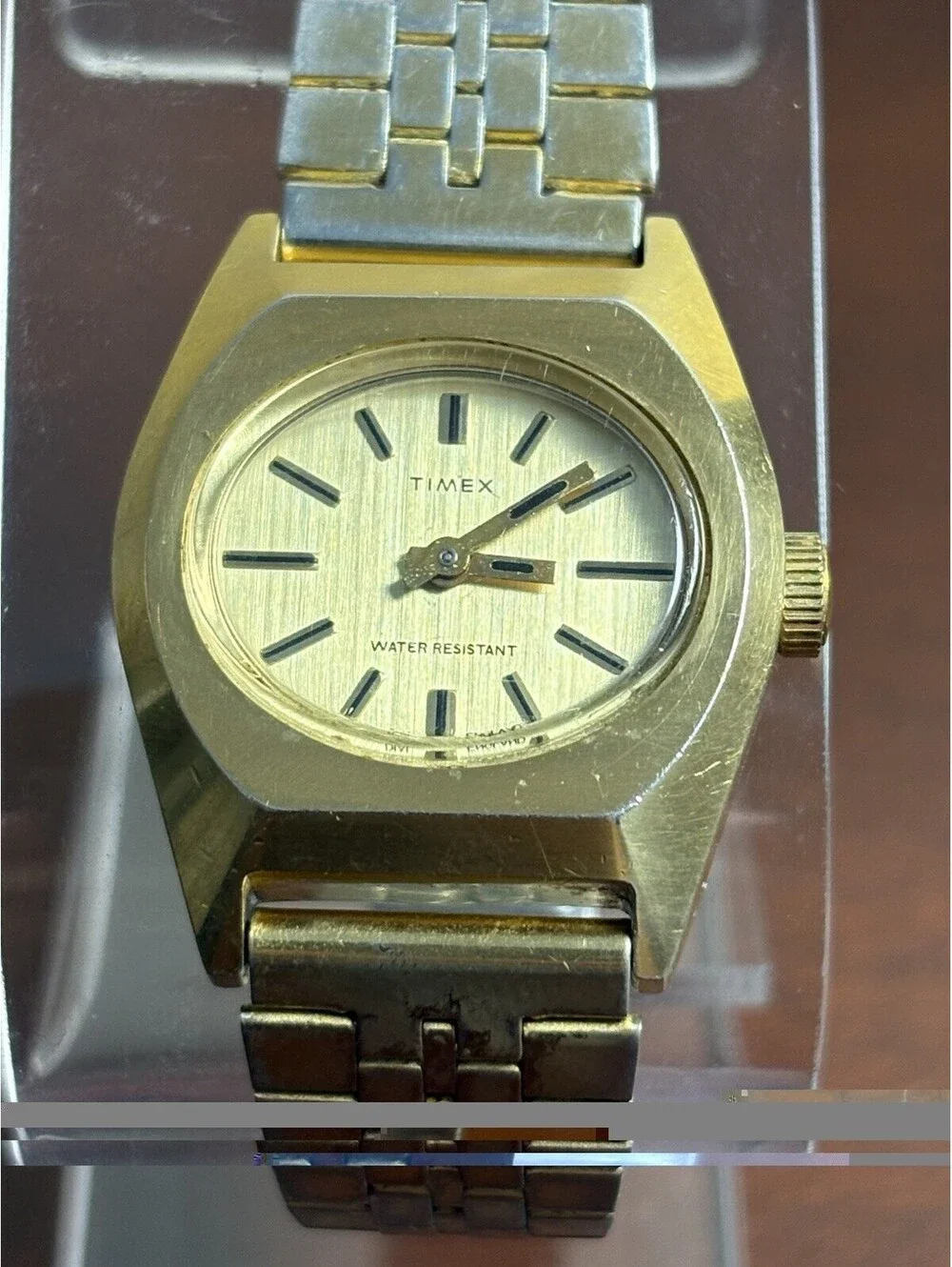 Timex Womens Watch 1970s Retro Chunky Cushion Case Manual Wind Works Well 25mm